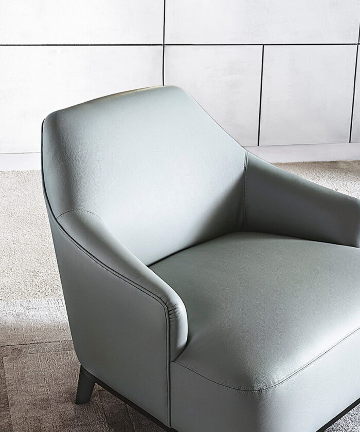 Arne Armchair