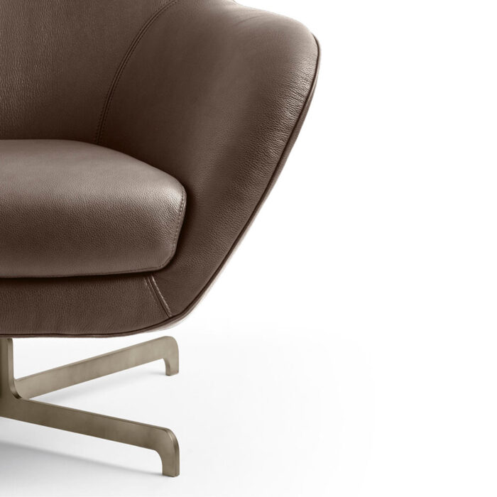 Report Swivel Armchair